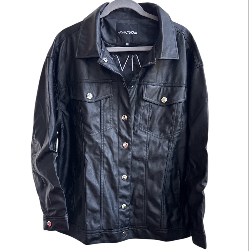 Fashion nova Women’s Plus size vegan leather jacket Black size 1X